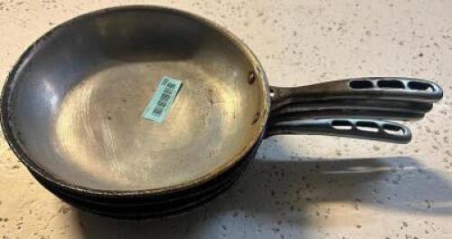 (4) 10" SKILLETS
