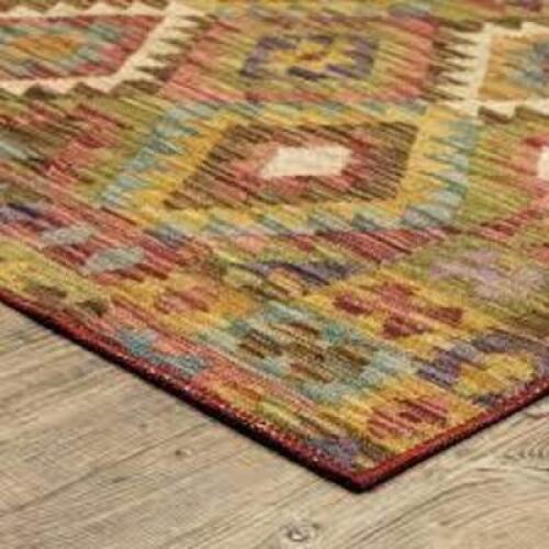 DESCRIPTION: (1) AREA RUG BRAND/MODEL: W6360 INFORMATION: MULTI COLORED SIZE: 5 X 7 FT RETAIL$: $199.50 EA QTY: 1