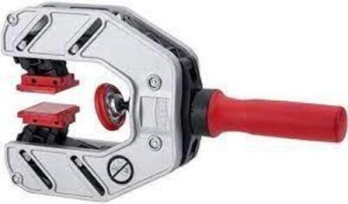 DESCRIPTION: (1) ONE HANDED EDGE CLAMP BRAND/MODEL: BESSEY SIZE: 550 LBS RETAIL$: $60.99 EA QTY: 1