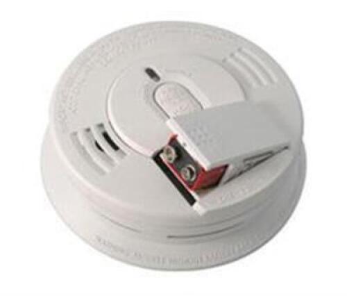 DESCRIPTION: (3) SMOKE ALARM BRAND/MODEL: FIREX #I12060 INFORMATION: WHITE SIZE: FRONT LOADING BATTERY RETAIL$: $25.00 EA QTY: 3