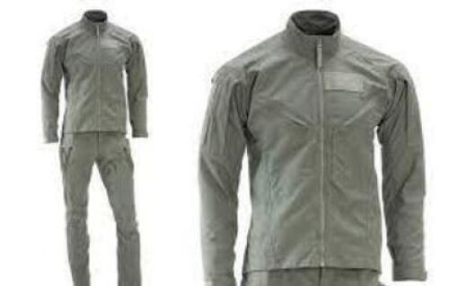 DESCRIPTION: (2) FLIGHT SUIT JACKET BRAND/MODEL: MASSIF SIZE: SIZE LARGE RETAIL$: $378.05 EA QTY: 2