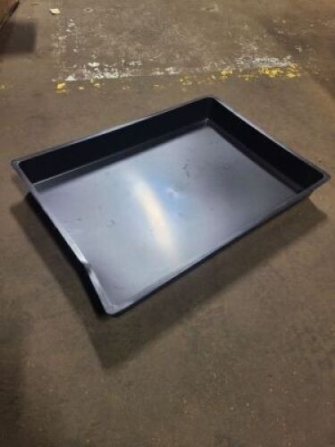 DESCRIPTION: (1) PLASTIC TRAY INFORMATION: BLACK QTY: 1