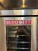 DESCRIPTION: DOUBLE STACK GAS CONVECTION OVEN ON CASTERSWS BRAND/MODEL: BLODGETT INFORMATION: IN GREAT SHAPE LOCATION: KITCHEN QTY: 1 - 2