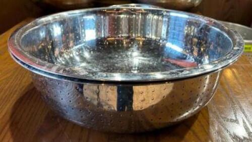 DESCRIPTION: (2) 12.75" COLANDERS LOCATION: DINING AREA QTY: 2
