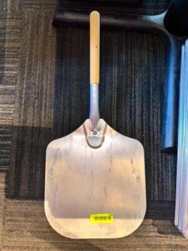 NAME: PIZZA PEELER DESCRIPTION: PIZZA PEELER LOCATION: MAIN DINING QTY: 1