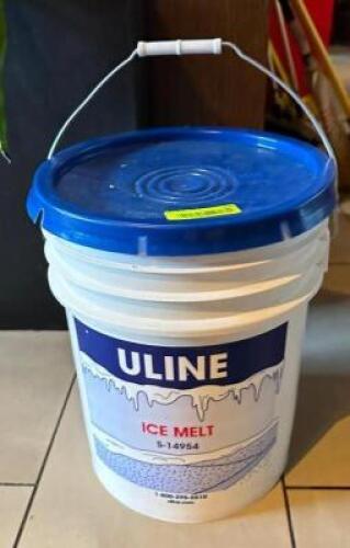 DESCRIPTION: BUCKET OF ICE MELT INFORMATION: PARTIAL LOCATION: DINING AREA QTY: 1