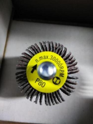 DESCRIPTION: (3) BOXES OF (10) PREMIUM FLAP WHEEL BRAND/MODEL: GLOBAL ABRASIVES PRODUCTS #809775-26915 SIZE: 1X1X1/4 20 GRIT RETAIL$: $39.90 EA QTY: 3