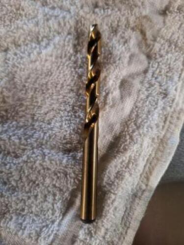 DESCRIPTION: (4) HSS JOBBER DRILL BITS BRAND/MODEL: PRECISION TWIST DRILL 5999699 SIZE: 0.4016" DIA RETAIL$: 25.94 EA QTY: 4