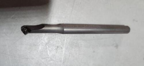 DESCRIPTION: (1) IJNDEXABLE BORING BAR BRAND/MODEL: VC 01907484 SIZE: 0.43" MIN; 1.02" MAX BORE RETAIL$: $126.87 QTY: 1
