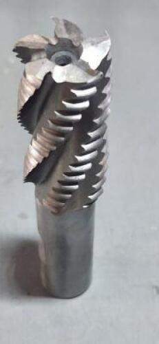 DESCRIPTION: (2) HSS ROUGHING END MILL BRAND/MODEL: VC 0188621 SIZE: 1" DIA 2" LOC RETAIL$: $80.10 QTY: 2