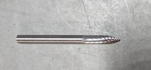 DESCRIPTION: (2) SOLID CARBIDE CYLIDER BURR BRAND/MODEL: ATRAX 7588700 SIZE: 1/8" SD QTY: 2