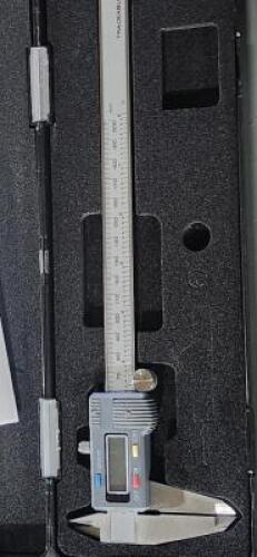 DESCRIPTION: (1) TRACEABLE DIGITAL CALIPER BRAND/MODEL: CONTROL CO. 33Y587 SIZE: 8" RETAIL$: $185.15 QTY: 1