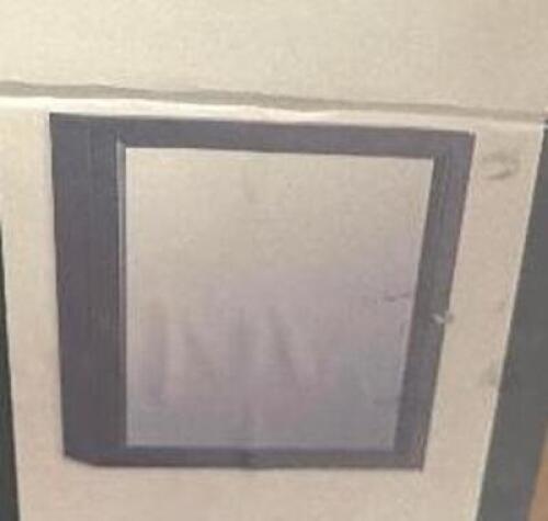 22" SURFACE MOUNT MEDICINE CABINET