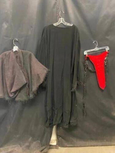 DESCRIPTION SACRIFICE CULTIST ACTORS COSTUME. ADDITIONAL INFORMATION EVERY STAIN, EVERY BLEMISH, TELLS A STORY OF HORROR AND DESPAIR. FROM THE HAUNTIN
