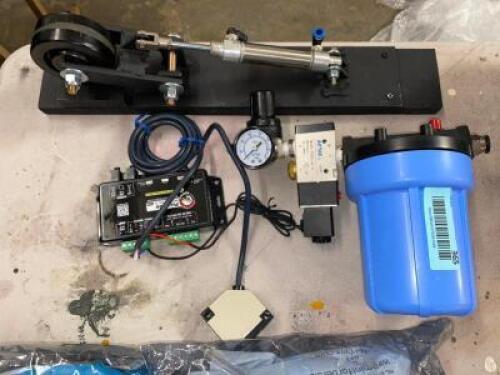 DESCRIPTION DOOR KNOCKER PROP. ADDITIONAL INFORMATION PNEUMATICALLY POWERED. DOES NOT COME WITH COMPRESSOR. COMES W/ PICOBOOS MPS PROP CONTROLLER AND
