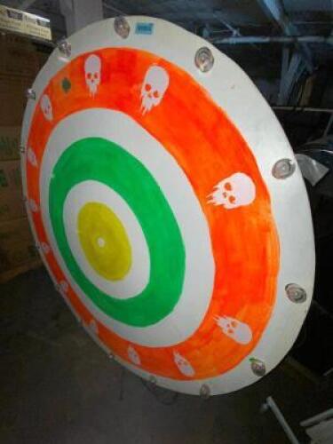 DESCRIPTION 60" ROUND WOODEN PROP W/ LED LIGHTS. QTY 1