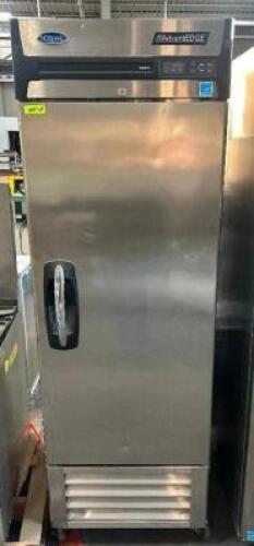 NORPOLE SINGLE DOOR REACH IN COOLER.