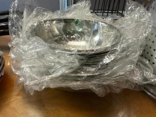 (10) ASSORTED STAINLESS MIXING BOWLS - 12" TO 8"