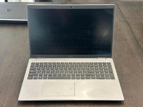 DELL PRECISION 3560 LAPTOP