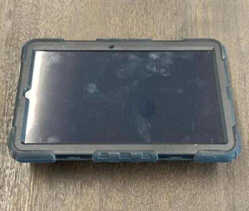 SAMSUNG WORK TABLET WITH HARDSHELL CASE AND TURNING HANDLE