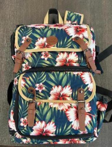 MODERN CAMERA BACKPACK