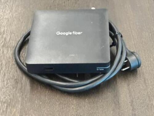 GOOGLE FIBER TV BOX