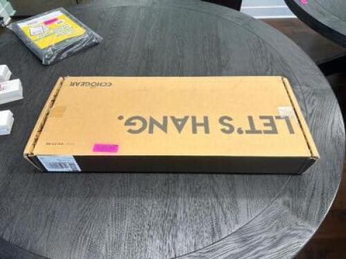 FULL MOTION TV MOUNT