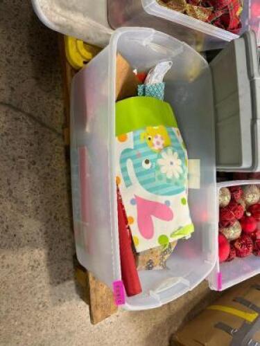 LARGE CONTAINER OF CHRISTMAS DECORATIONS WITH LID