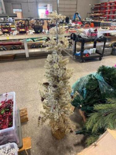 CHRISTMAS TREE