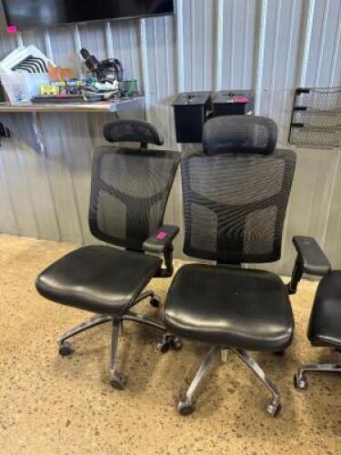(2) - HIGH QUALITY ROLLING OFFICE CHAIRS