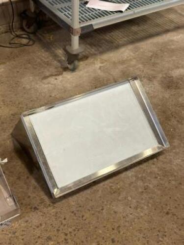 24" WALL MOUNTED STAINLESS STEEL SHELF