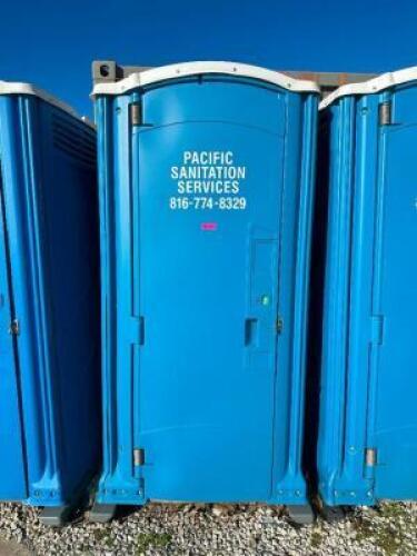 PORTABLE RESTROOM / PORTA-JOHN