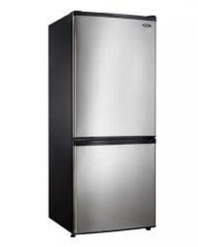 DESCRIPTION: (1) TOP FREEZER REFRIGERATOR WITH FLEXZONE AND ICE MAKER BRAND/MODEL: SAMSUNG #DFF092C1BSLDE INFORMATION: STAINLESS. MUST COME INSPECT HA