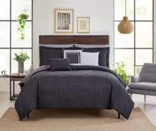 DESCRIPTION: (1) COORDINATED BEDDING SET BRAND/MODEL: MAINSTAYS INFORMATION: GRAY SIZE: FULL RETAIL$: $44.00 EA QTY: 1