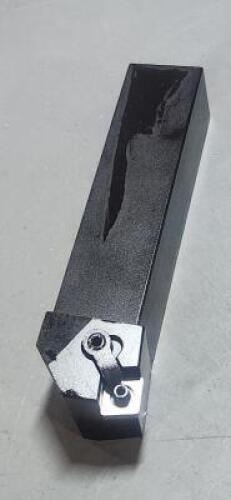 DESCRIPTION: (1) INDEXABLE TURNING TOOLL HOLDER BRAND/MODEL: HERTEL MCKNR204D SIZE: 1-1/4" SQ SHANK RETAIL$: $114.86 QTY: 1