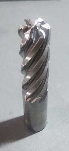 DESCRIPTION: (1) COBALT SQ END MILL BRAND/MODEL: HERTEL 91193979 SIZE: 1" DIA 3" LOC RETAIL$: $99.63 QTY: 1