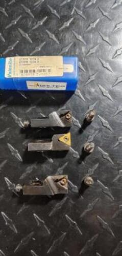 DESCRIPTION: (4) INDEXABLE BORING CARTRIDGES BRAND/MODEL: WALTER VALENITE STFPR 12CA3 INFORMATION: 3 ARE USED, 1 IS NEW MUST INSPECT RETAIL$: $ 98.99