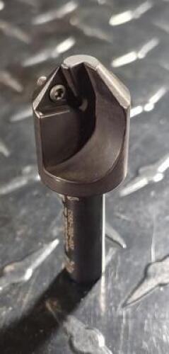 DESCRIPTION: (1) INDEXABLE COUNTERSINK BRAND/MODEL: DORIAN 73310165301 INFORMATION: 82 DEGREE INCLUDED ANGLE RETAIL$: $128.24 SIZE: 17.45 MAX DIAM QTY
