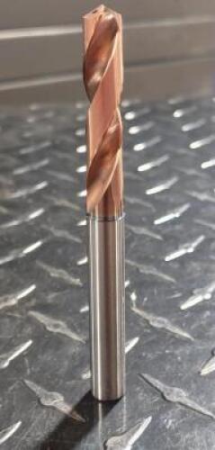 DESCRIPTION: (3) SOLID CARBIDE COOLANT FED DRILLS BRAND/MODEL: MITSUBISHI CARBIDE MVS0953X03S100 INFORMATION: EXTENDED LENGTH RETAIL$: $248.42 SIZE: .