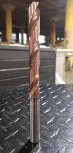DESCRIPTION: (2) MITSUBISHI CARBIDE SOLID CARBIDE COOLANT FED DRILLS BRAND/MODEL: MITSUBISHI CARBIDE MVS1410 X05S150 RETAIL$: $331.13 EACH SIZE: 14MM