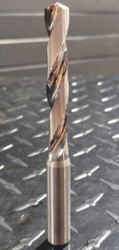 DESCRIPTION: (1) SOLID CARBIDE DRILL BRAND/MODEL: KENNAMETAL 6122302 INFORMATION: COOLANT THROUGH RETAIL$: $298,56 SIZE: 10.274MM QTY: 1