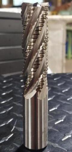 DESCRIPTION: (3) HSS ROUGHING END MILL BRAND/MODEL: NATIONAL TWIST DRILL 50264 INFORMATION: HSS NCC 5 FLUTE RETAIL$: $136.00 SIZE: 1" X 1" X 3" X 5-1/
