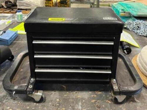 MECHANIC ROLLABOUT STOOL TOOL CHESTS
