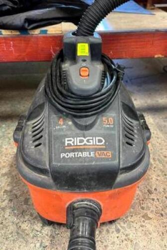 4 GALLON PORTABLE SHOP VAC