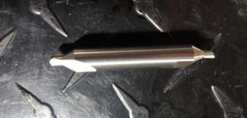 DESCRIPTION: (4) SOLID CARBIDE COMBO DRILL & COUNTERSINK BRAND/MODEL: 74148552 INFORMATION: DOUBLE END, RH CUT RETAIL$: $64.22 SIZE: #4 60 DEG. 5/16"