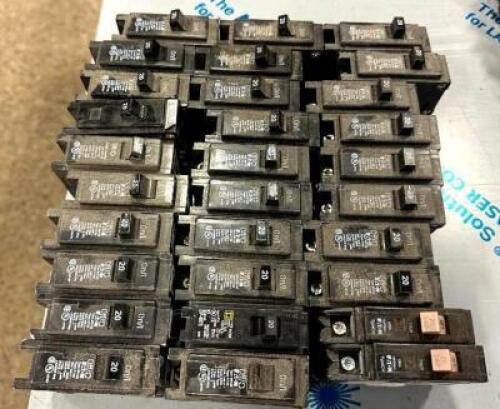 (30) 20A BREAKER SWITCHES