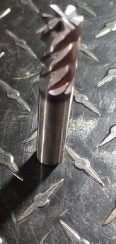 DESCRIPTION: (3) SOLID CARBIDE SQUARE END MILLS BRAND/MODEL: SUPERMILL SX6F500A-025 RETAIL$: $ 289.87 EACH SIZE: 1/2" X 1 X 3" QTY: 3