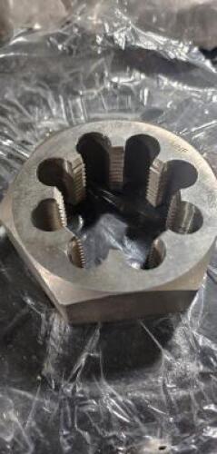 DESCRIPTION: (3) HEX RETHREADING DIE BRAND/MODEL: VALUE COLLECTION 116-09612 INFORMATION: 2-9/16" HEX HSS RH THREAD RETAIL$: $ 59.80 EACH SIZE: 1-1/2-