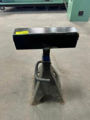 (1) HEAVY DUTY JACK STAND