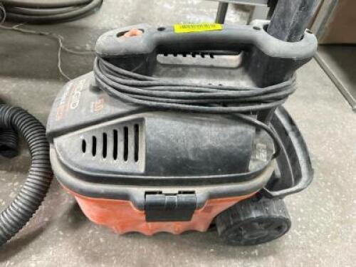 RIDGID 4 GALLON WET DRY SHOP VAC